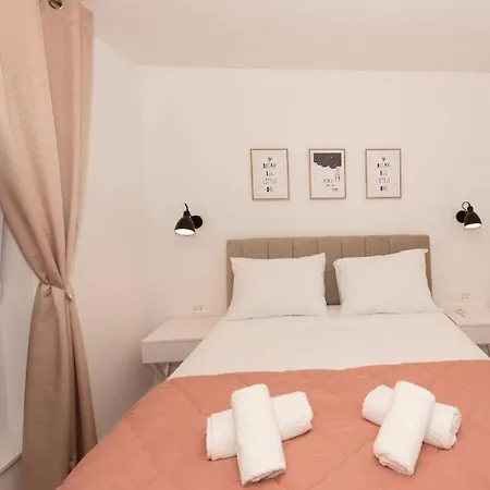 Penthouse Paola- Modern And Luxury In * 자다르
