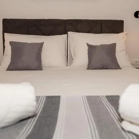 Penthouse Paola- Modern And Luxury In Zára