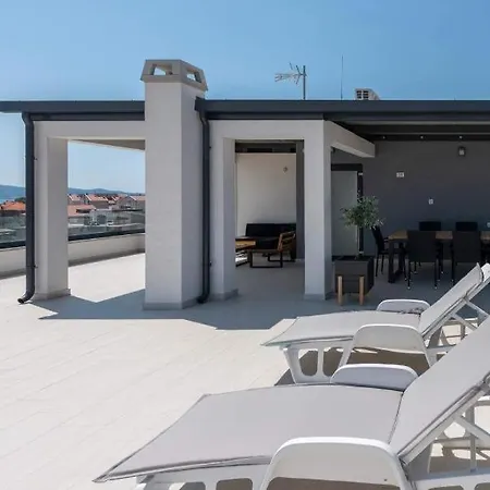 Lägenhet Penthouse Paola- Modern And Luxury In