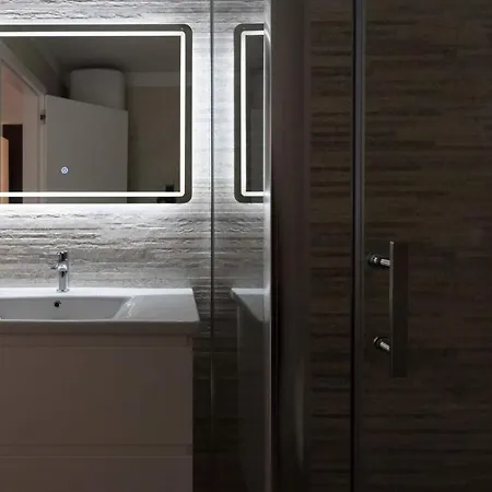 Penthouse Paola- Modern And Luxury In Lägenhet *