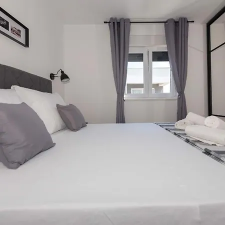 Lägenhet Penthouse Paola- Modern And Luxury In