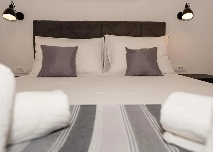 Penthouse Paola- Modern And Luxury In Ζαντάρ