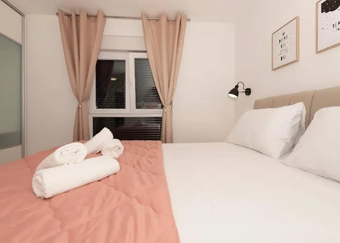 Penthouse Paola- Modern And Luxury In Lägenhet Zadar